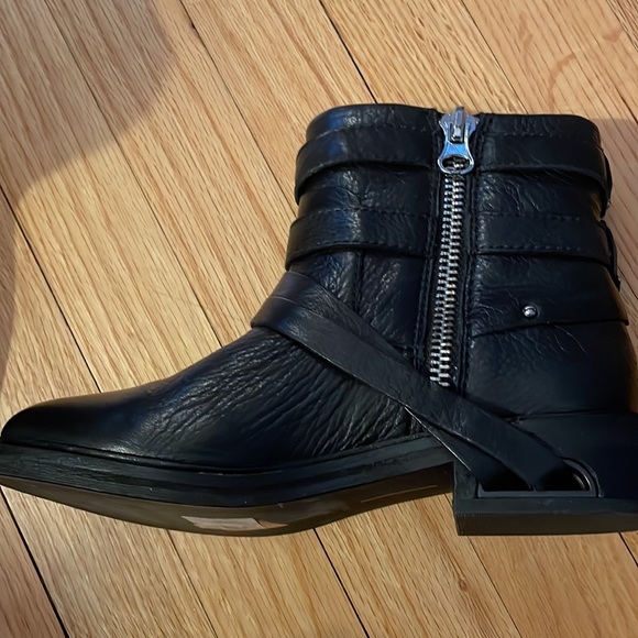 Dolce Vita Black Leather “Kiera” Boots - Picture 3 of 9